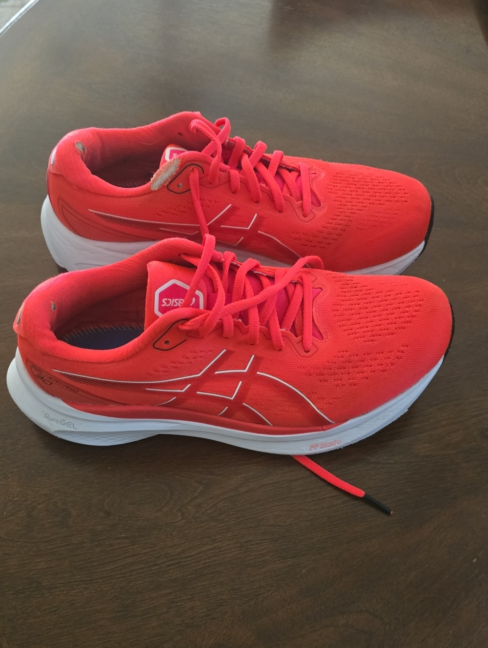 Asics Gel-kayano Bright Coral Running Shoes with White Midsole 8.5